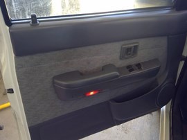 1999 TOYOTA TACOMA, WHITE, SR5, EXTD CAB, 2.4L, AT, 2WD.   Z26331